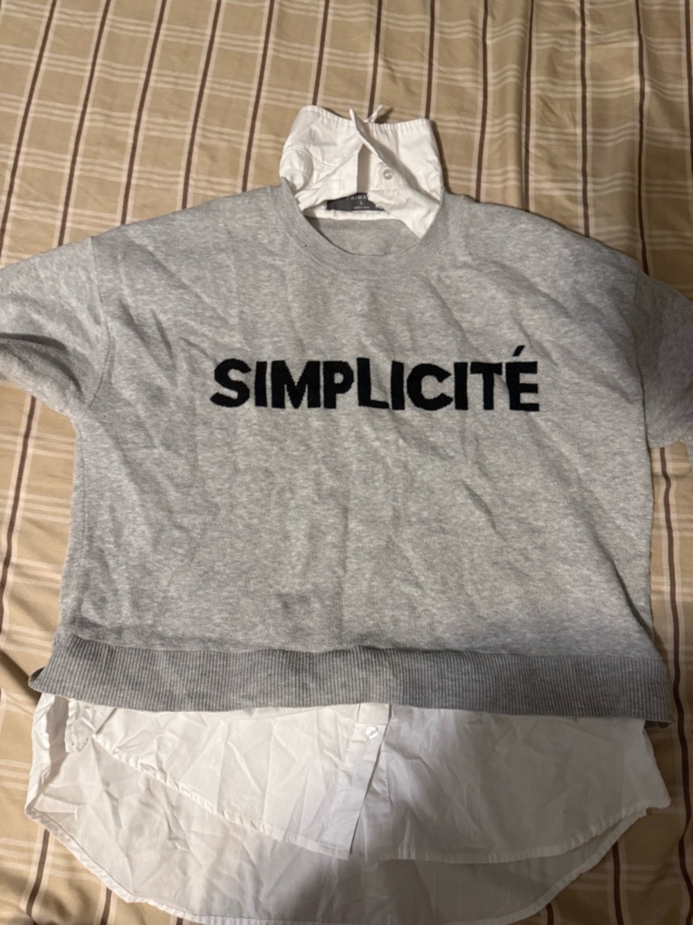 Primark Gray Sweatshirt with Black 'SIMPLICITÉ' Lettering